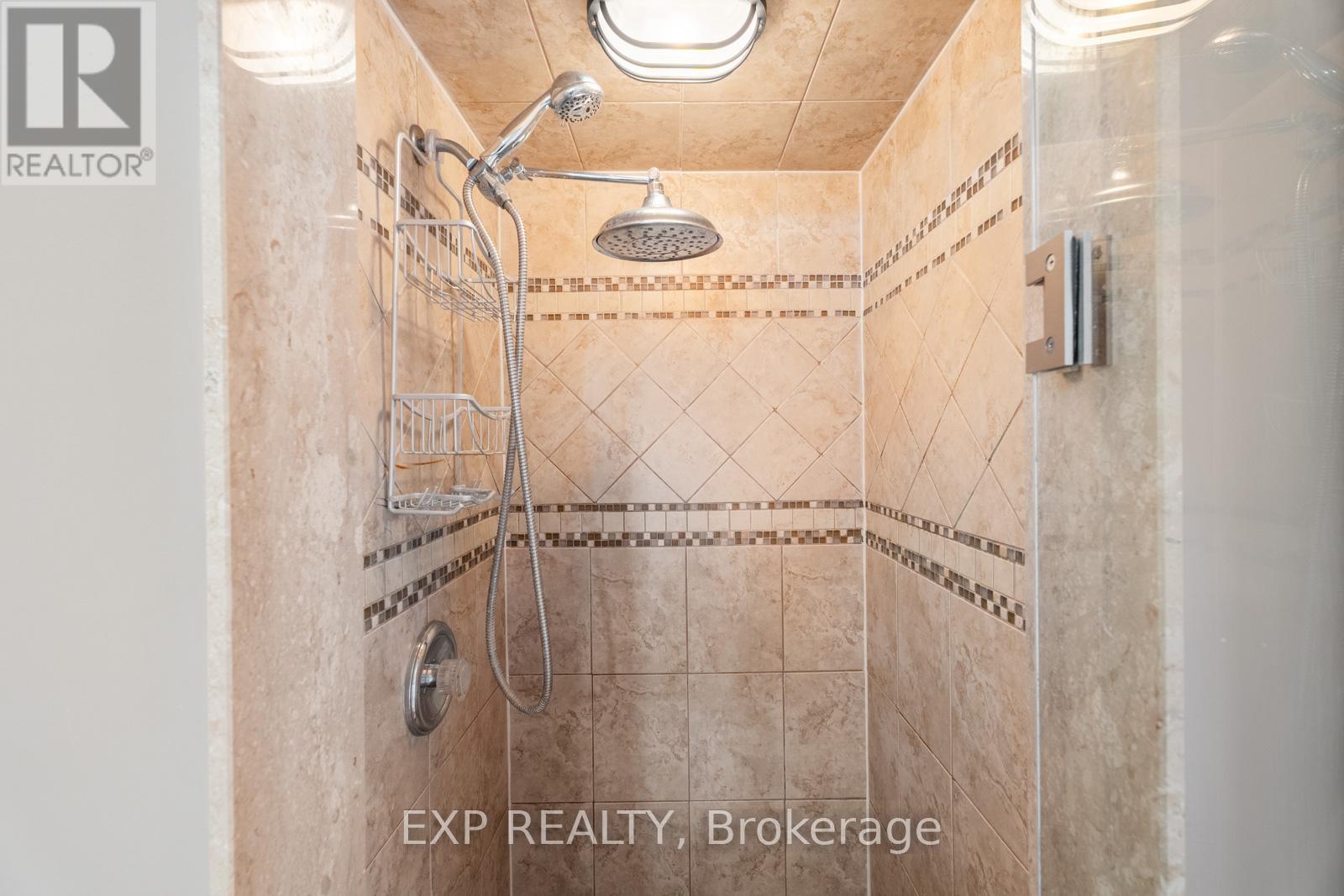 81 Farthingale Crescent, Brampton, Ontario  L7A 1W7 - Photo 41 - W12722920