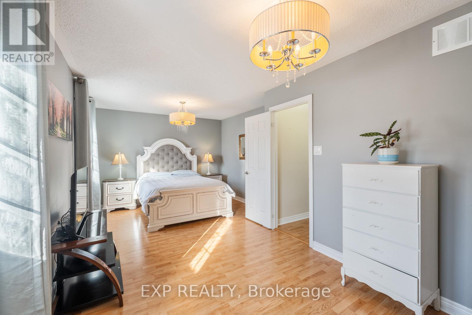 81 Farthingale Crescent, Brampton, Ontario  L7A 1W7 - Photo 42 - W12722920