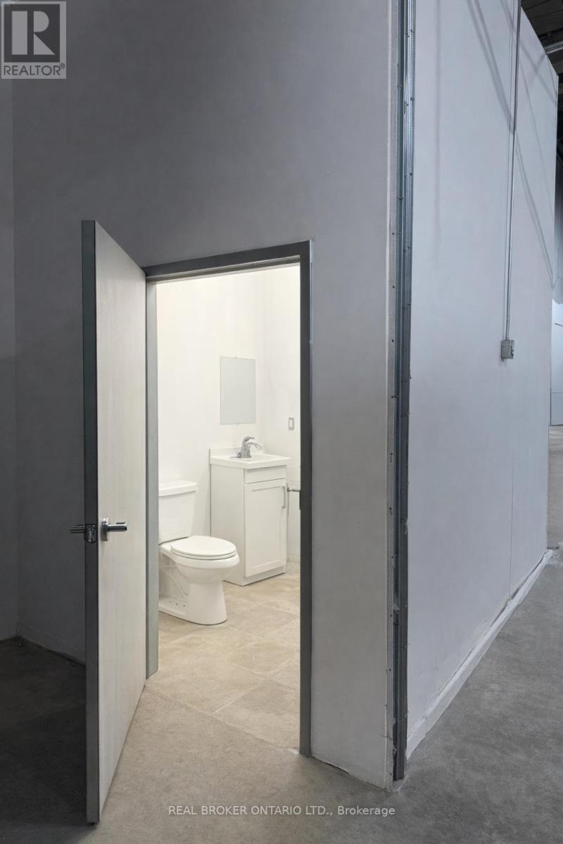 2b - 4256 Carroll Avenue, Niagara Falls, Ontario  L2E 7J2 - Photo 4 - X12722868