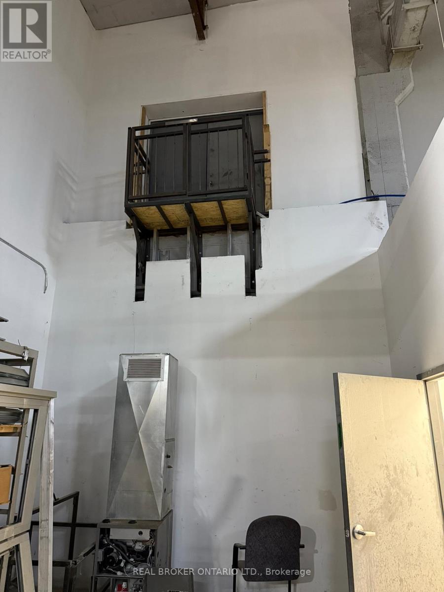 2b - 4256 Carroll Avenue, Niagara Falls, Ontario  L2E 7J2 - Photo 5 - X12722868