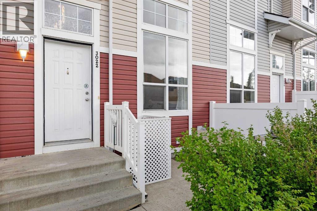 3022 New Brighton Gardens Se, Calgary, Alberta  T2Z 0A5 - Photo 2 - A2254358