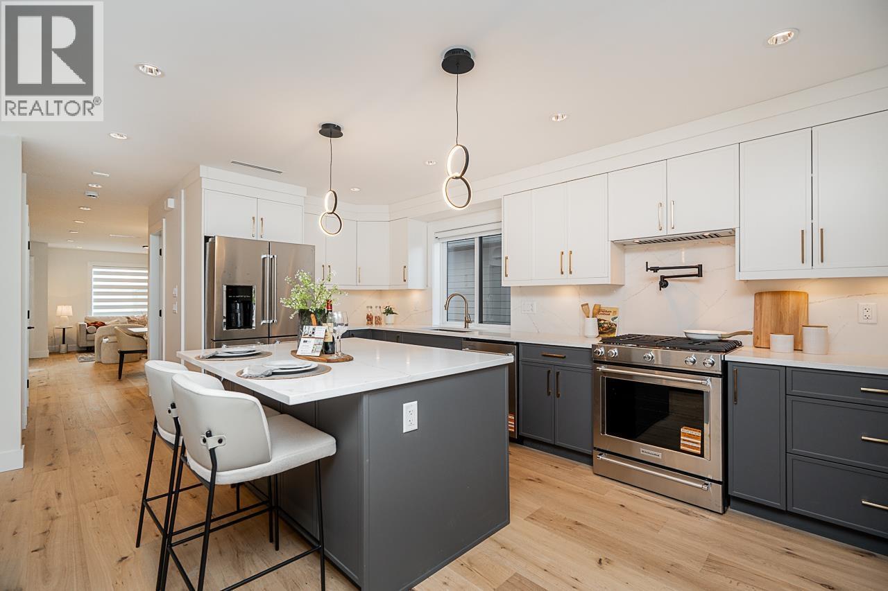 4917 Venables Street, Burnaby, British Columbia  V5B 1X8 - Photo 12 - R3082487