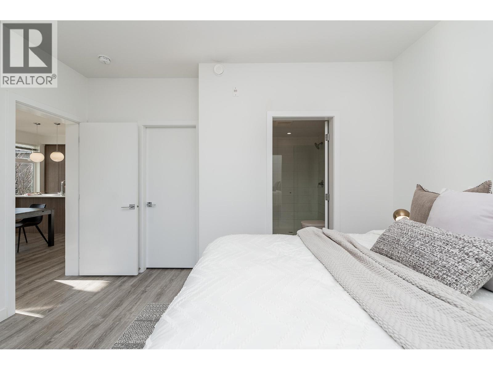 304 516 Foster Avenue, Coquitlam, British Columbia  V3J 0H8 - Photo 15 - R3082489