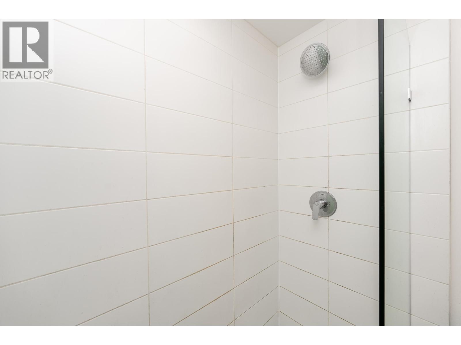 304 516 Foster Avenue, Coquitlam, British Columbia  V3J 0H8 - Photo 17 - R3082489