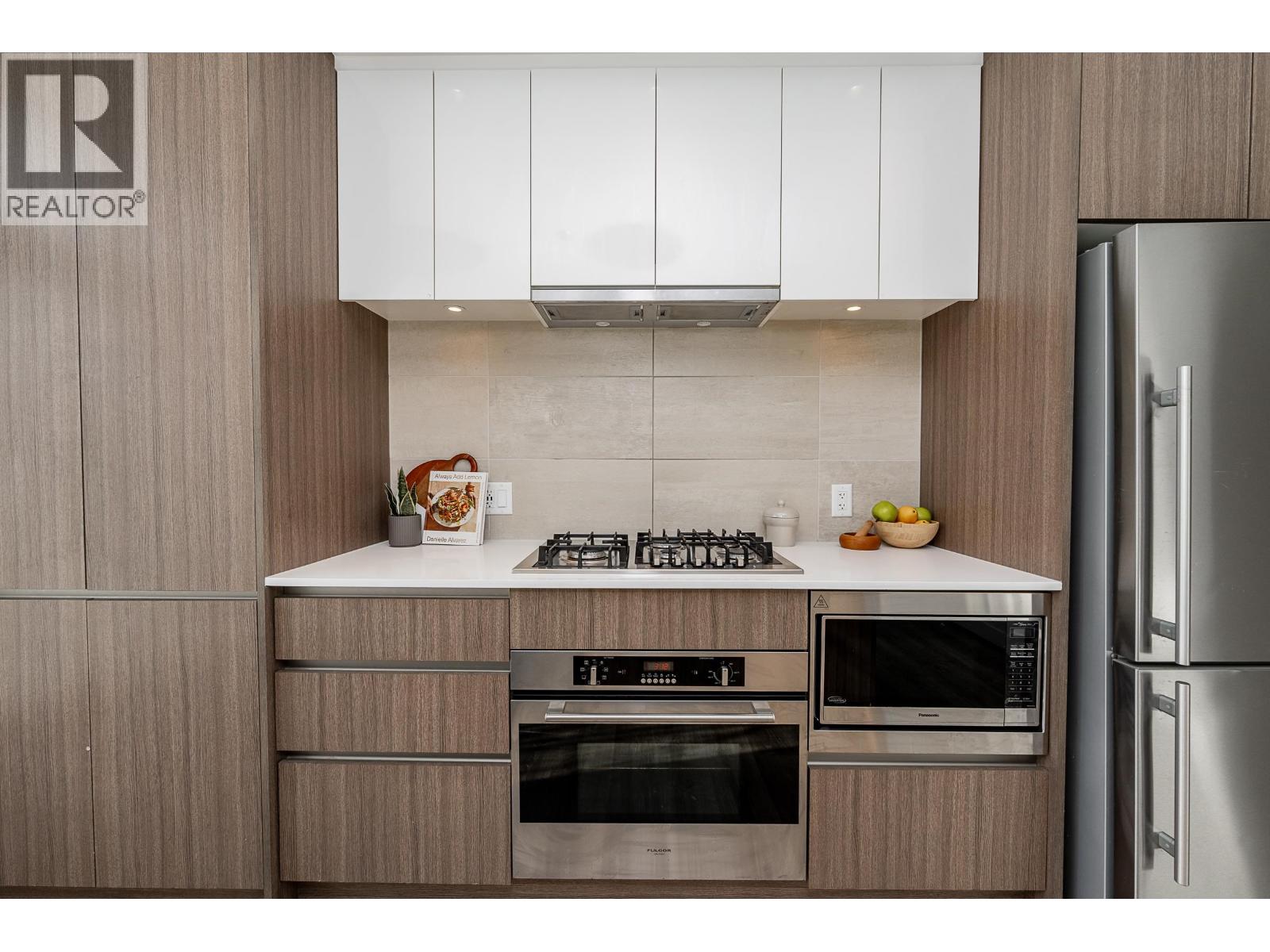 304 516 Foster Avenue, Coquitlam, British Columbia  V3J 0H8 - Photo 5 - R3082489