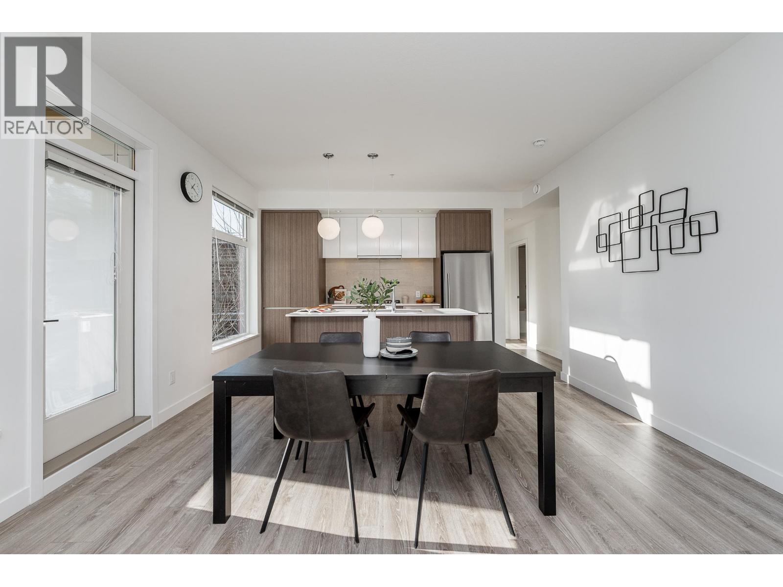 304 516 Foster Avenue, Coquitlam, British Columbia  V3J 0H8 - Photo 9 - R3082489