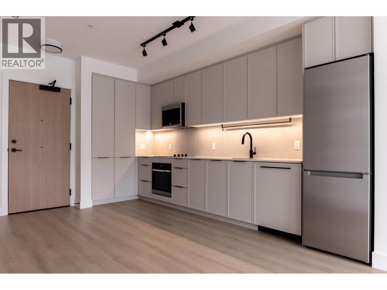 308 3075 Murray Street, Coquitlam, British Columbia  V3H 1X3 - Photo 1 - R3082504