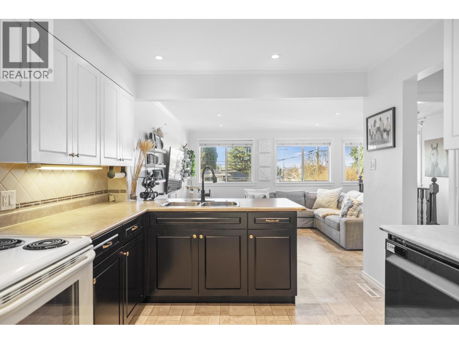 6529 Dawson Street, Vancouver, British Columbia V5S 2W2 - Photo 14 - R3082497