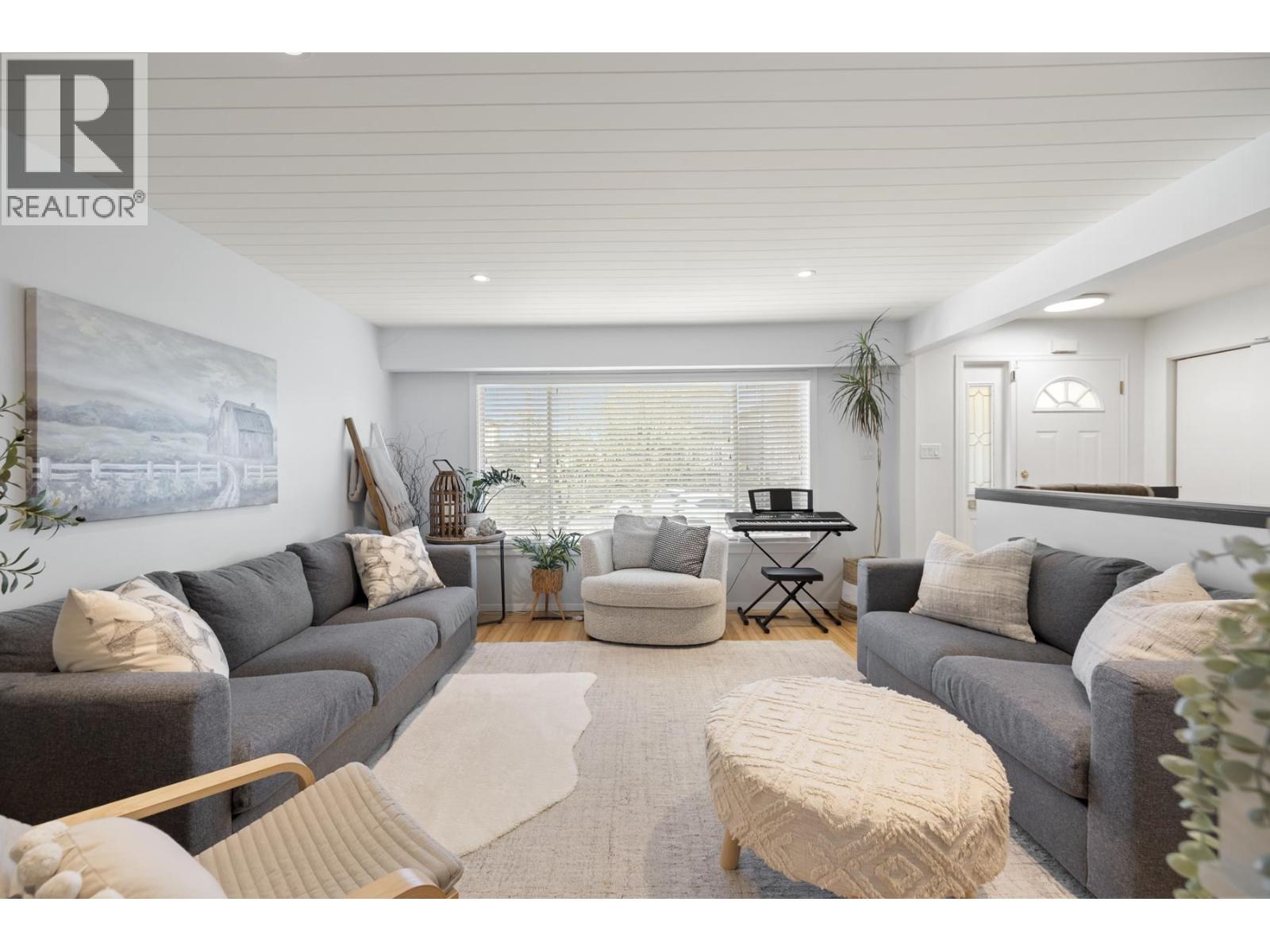 6529 Dawson Street, Vancouver, British Columbia V5S 2W2 - Photo 4 - R3082497