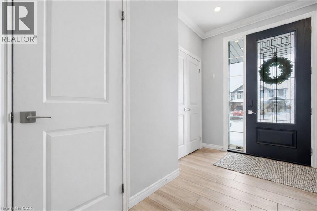 31 Miranda Path, Elmira, Ontario  N3B 2C6 - Photo 4 - 40799710