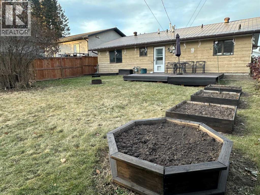 5119 51 Ave, Caroline, Alberta  T0M 1M0 - Photo 5 - A2262816