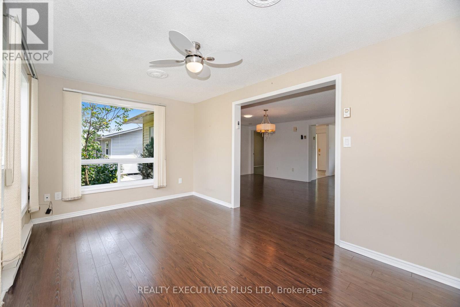 112 Tecumseth Pines Drive, New Tecumseth, Ontario  L0G 1W0 - Photo 17 - N12722946