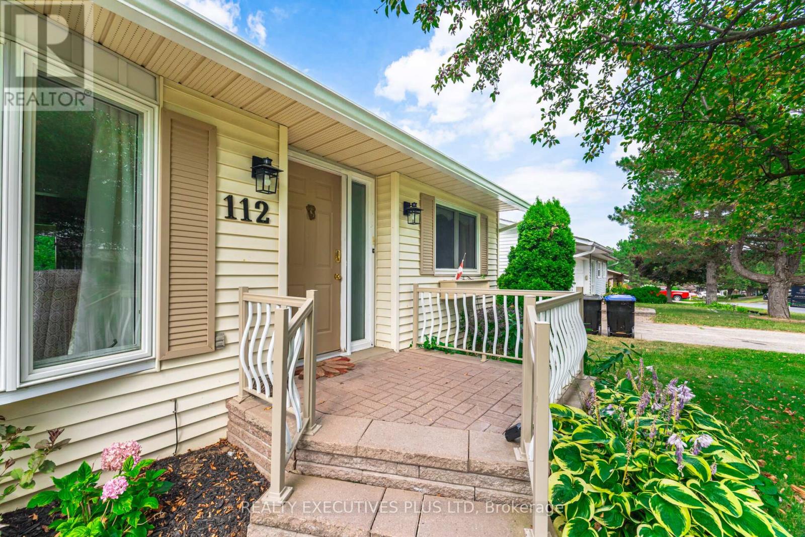 112 Tecumseth Pines Drive, New Tecumseth, Ontario  L0G 1W0 - Photo 6 - N12722946