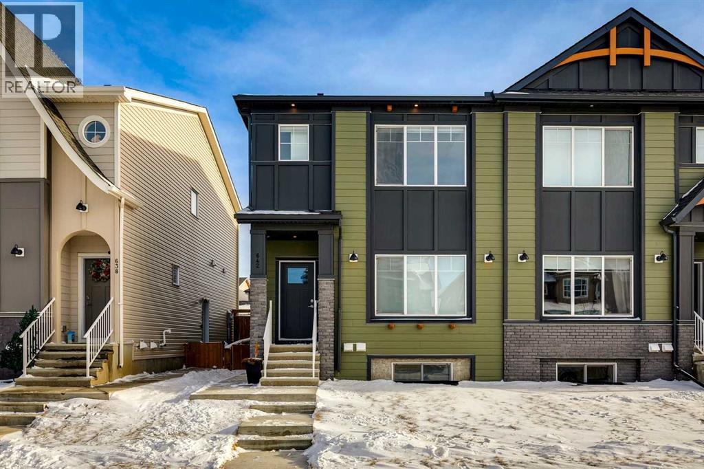 642 & 646 Rangeview Street Se, Calgary, Alberta  T3M 2K1 - Photo 2 - A2276414