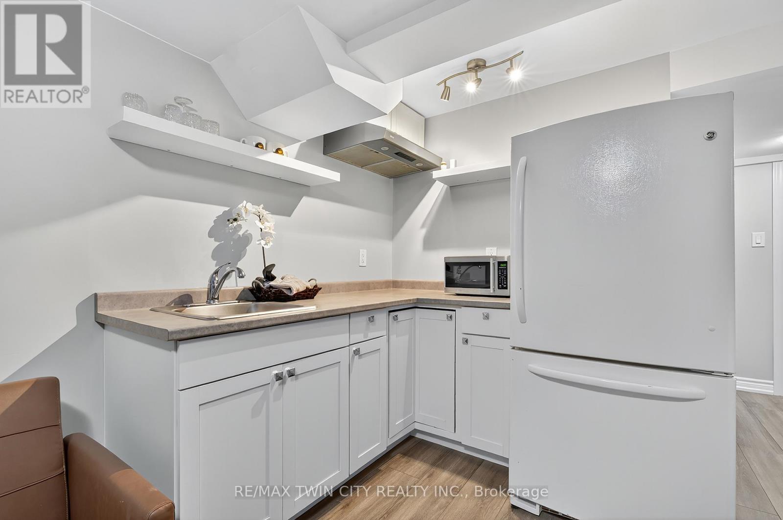 70 Cannes Street, Kitchener, Ontario  N2R 1V2 - Photo 31 - X12722932