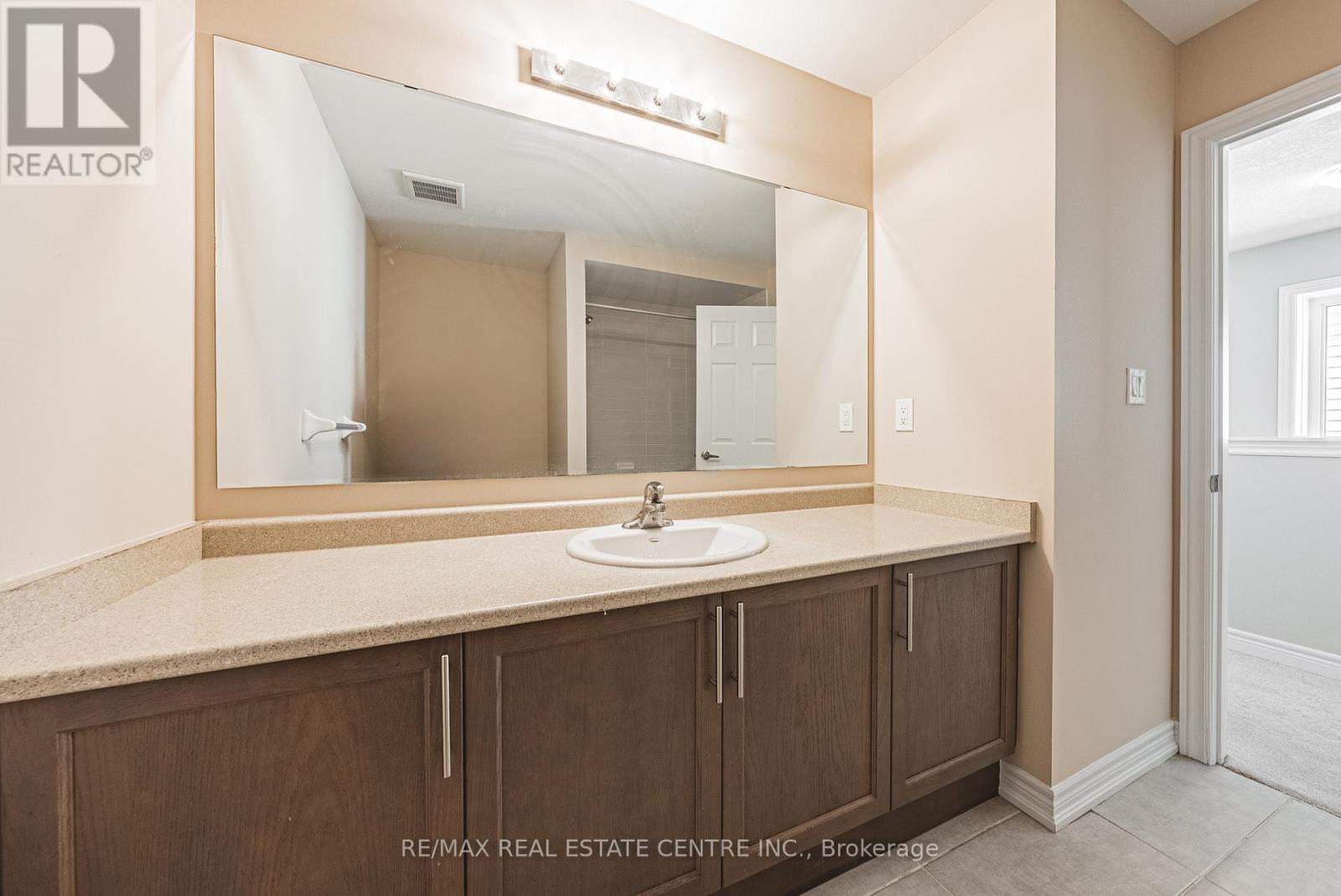 7 - 166 Deerpath Drive, Guelph, Ontario  N1K 0E2 - Photo 26 - X12722958