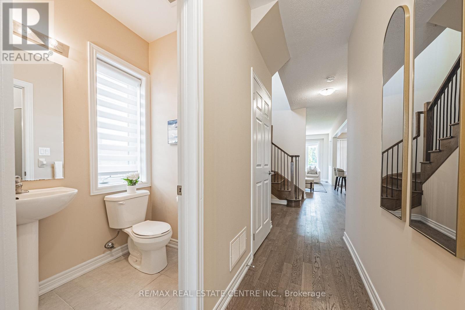 7 - 166 Deerpath Drive, Guelph, Ontario  N1K 0E2 - Photo 5 - X12722958