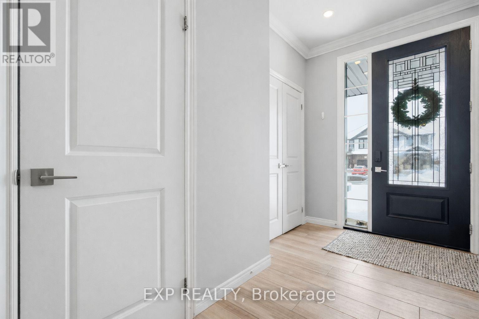 31 Miranda Path, Woolwich, Ontario  N3B 2C6 - Photo 4 - X12722936