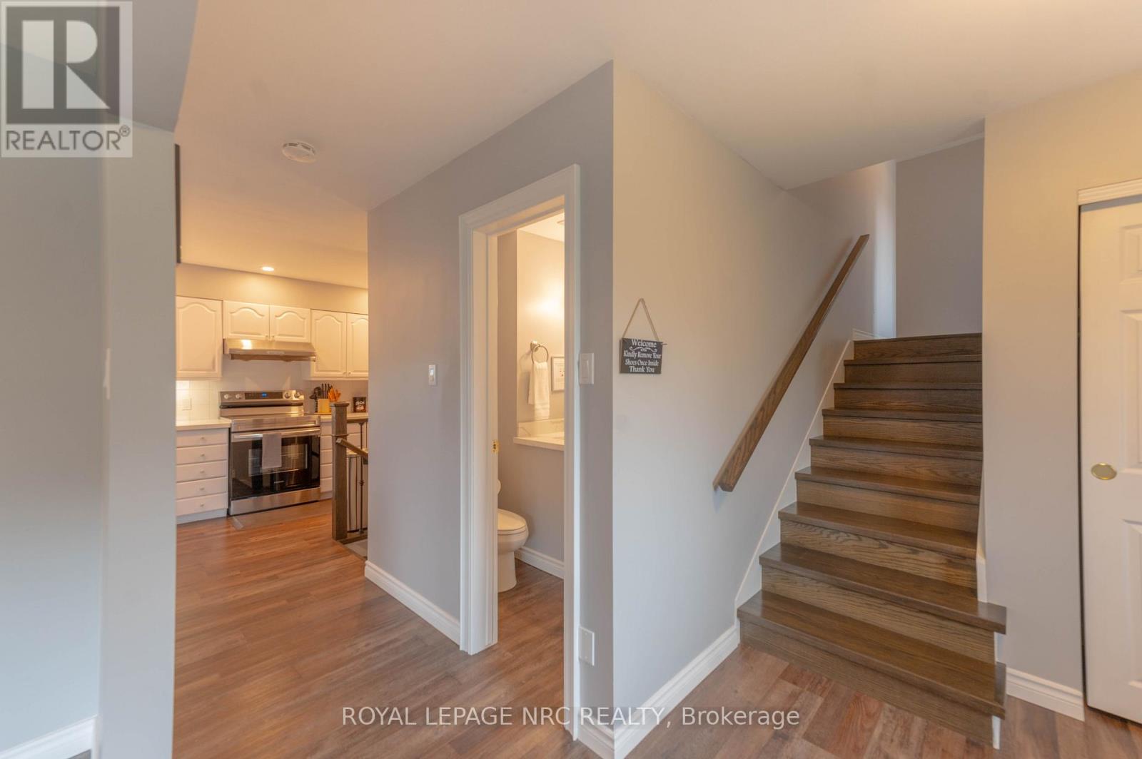 146 Four Mile Creek Road, Niagara-On-The-Lake, Ontario  L0S 1J0 - Photo 13 - X12722994