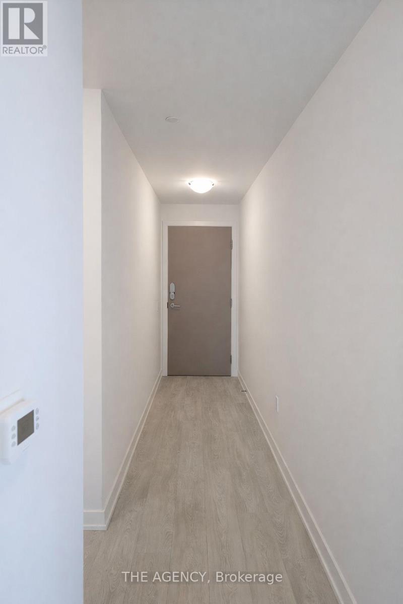 1 Quarrington Lane, Toronto, Ontario  M3C 0S4 - Photo 2 - C12723014