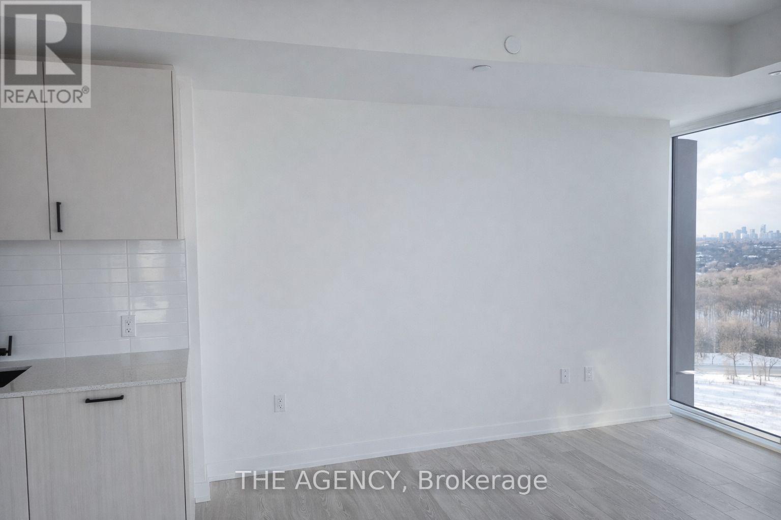 1 Quarrington Lane, Toronto, Ontario  M3C 0S4 - Photo 5 - C12723014