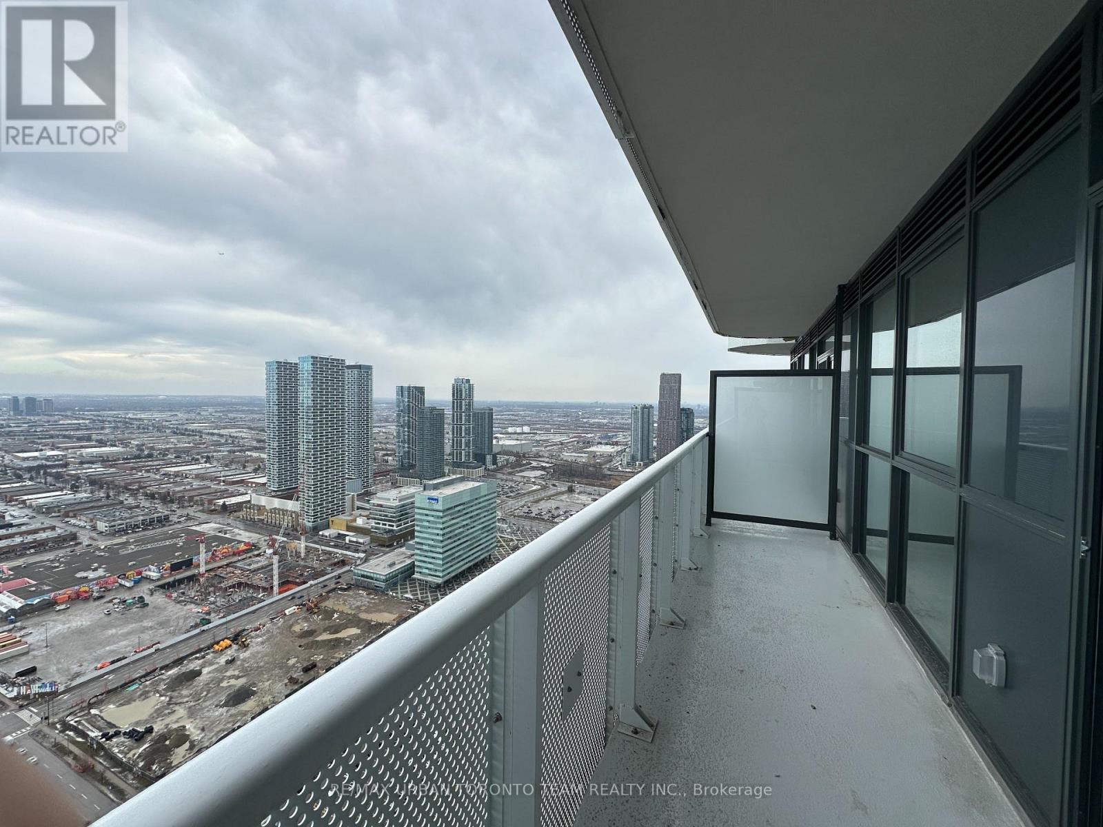 5105 - 8 Interchange Way, Vaughan, Ontario  L4K 5Z7 - Photo 9 - N12723006