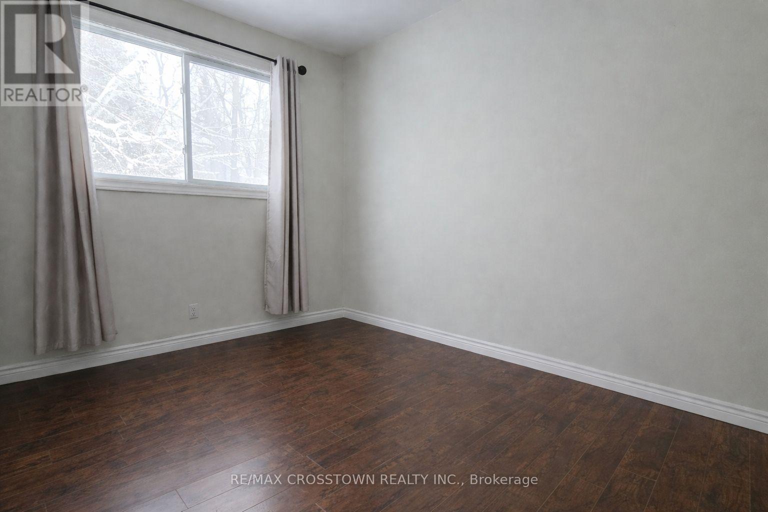 56 Elmer Avenue, Orillia, Ontario  L3V 2S7 - Photo 10 - S12722976