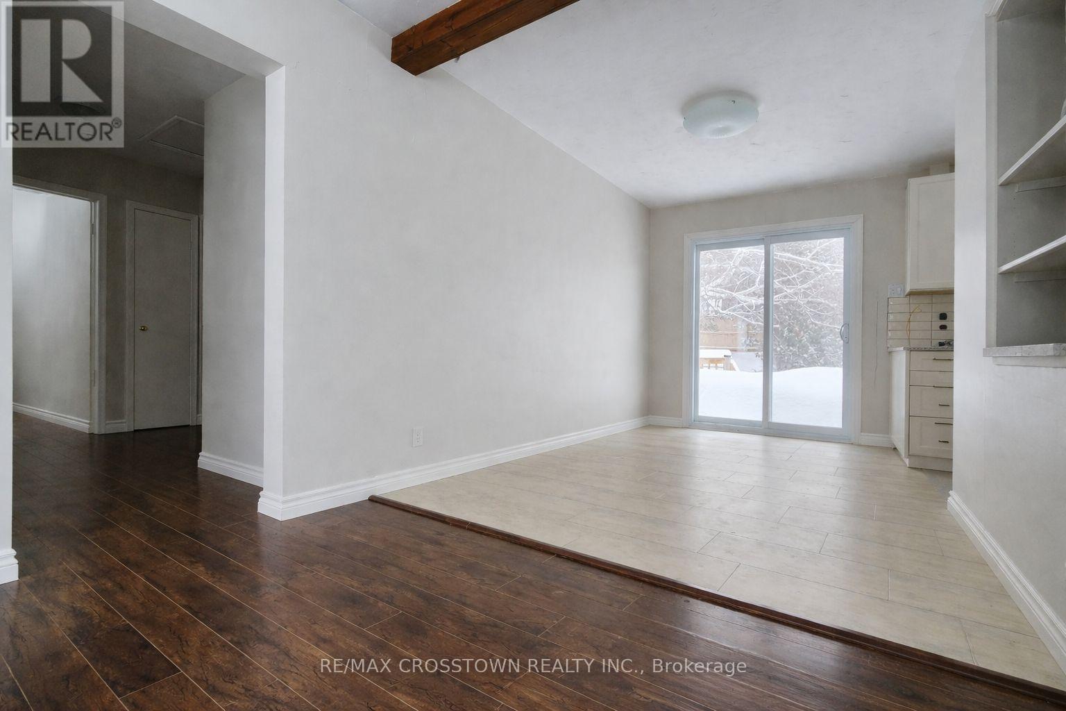 56 Elmer Avenue, Orillia, Ontario  L3V 2S7 - Photo 4 - S12722976