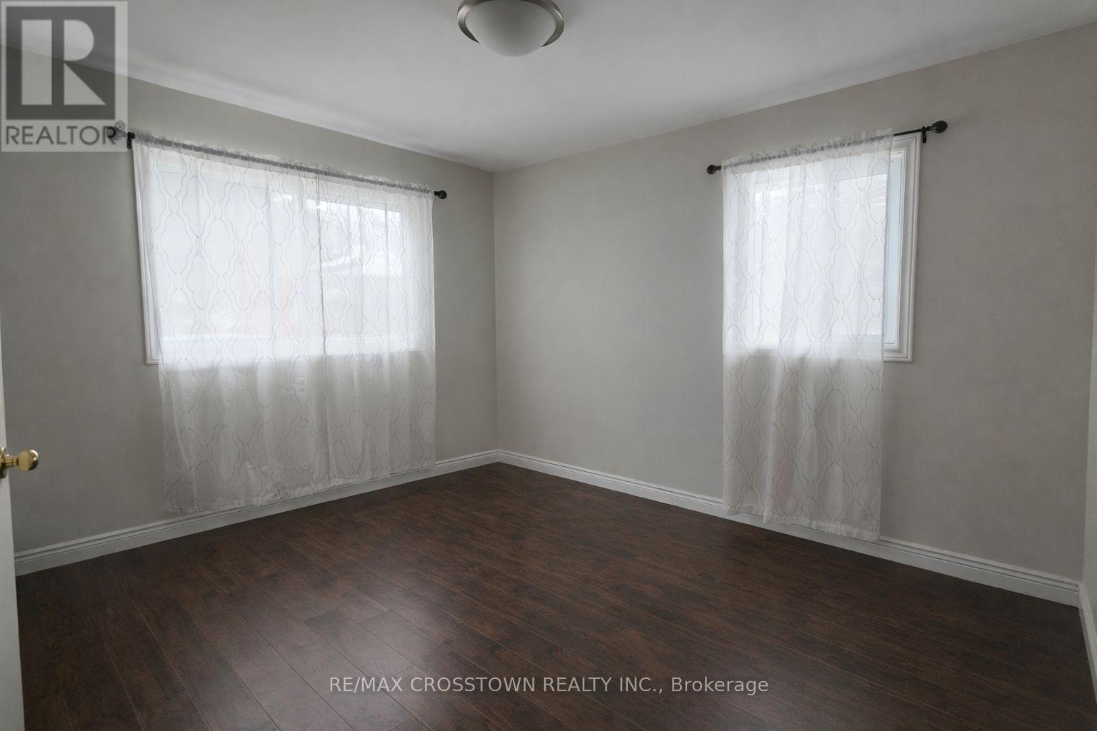 56 Elmer Avenue, Orillia, Ontario  L3V 2S7 - Photo 8 - S12722976