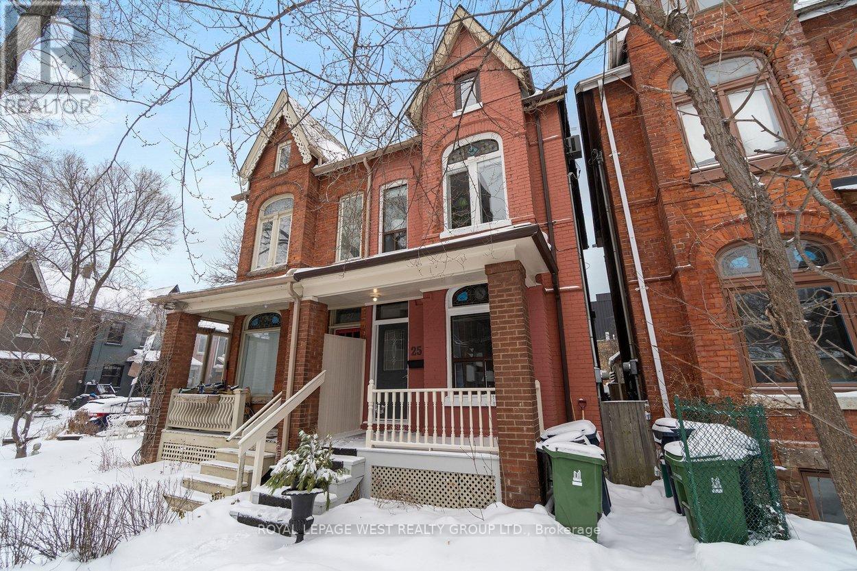 25 Westmoreland Avenue, Toronto, Ontario  M6H 2Z6 - Photo 2 - W12723020