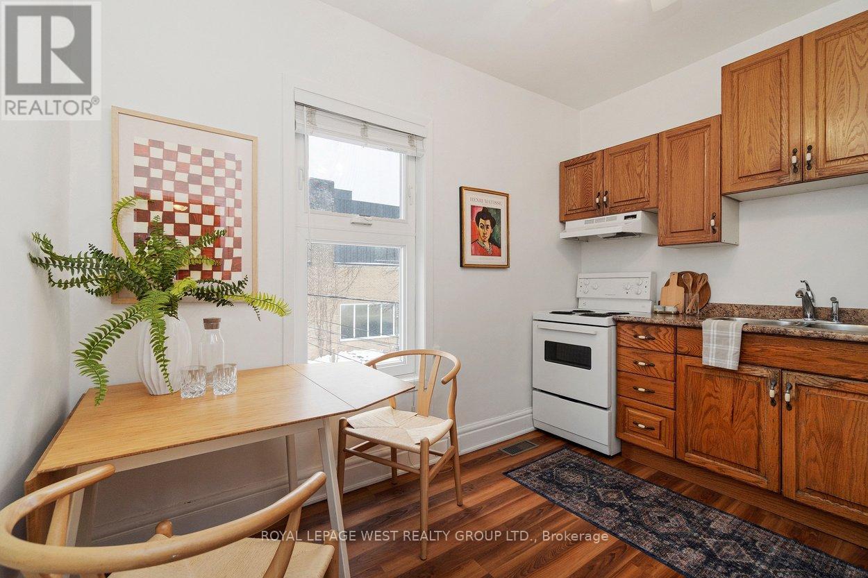 25 Westmoreland Avenue, Toronto, Ontario  M6H 2Z6 - Photo 25 - W12723020