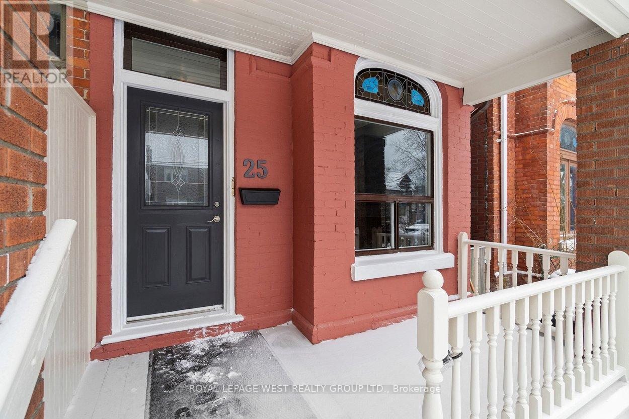 25 Westmoreland Avenue, Toronto, Ontario  M6H 2Z6 - Photo 3 - W12723020