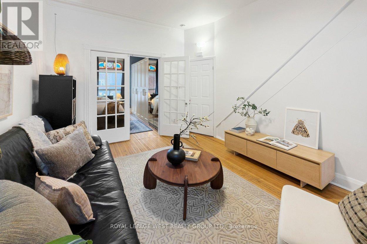 25 Westmoreland Avenue, Toronto, Ontario  M6H 2Z6 - Photo 6 - W12723020