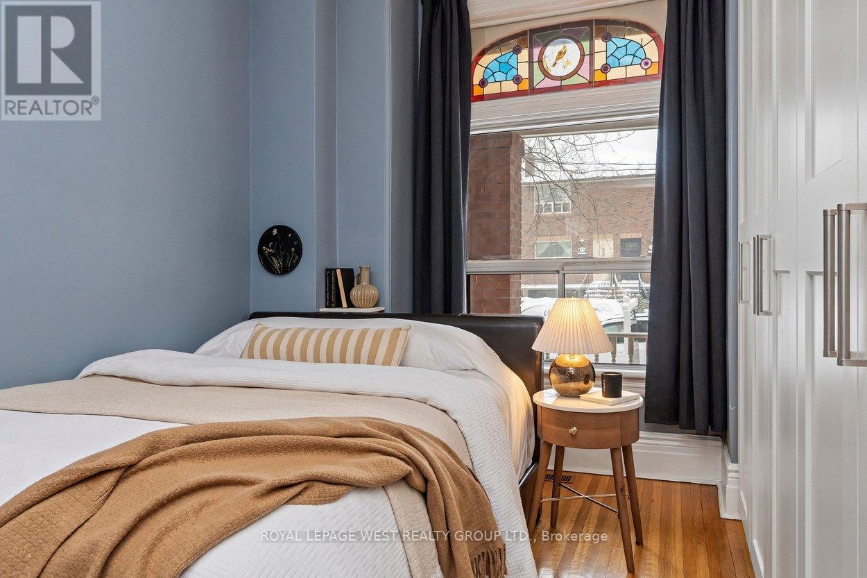 25 Westmoreland Avenue, Toronto, Ontario  M6H 2Z6 - Photo 7 - W12723020