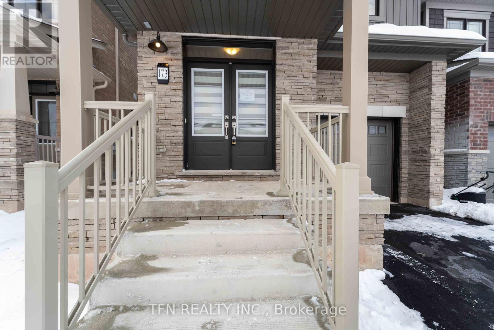 173 Keelson Street, Welland, Ontario  L3B 0M6 - Photo 2 - X12723000