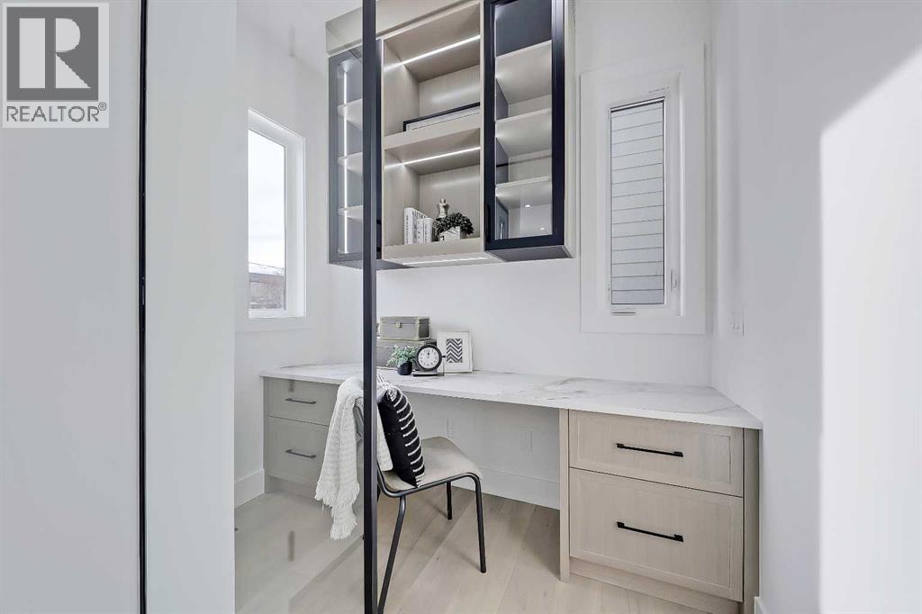 3110 14 Avenue Sw, Calgary, Alberta  T3C 0X1 - Photo 3 - A2269920