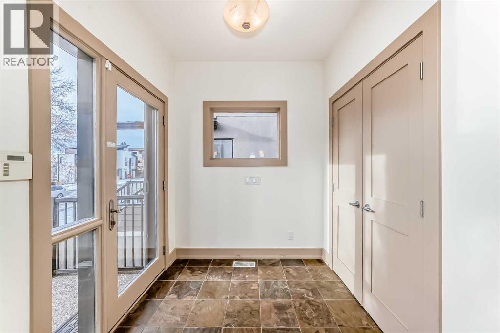 2134 30 Avenue Sw, Calgary, Alberta  T2T 1R4 - Photo 3 - A2278125