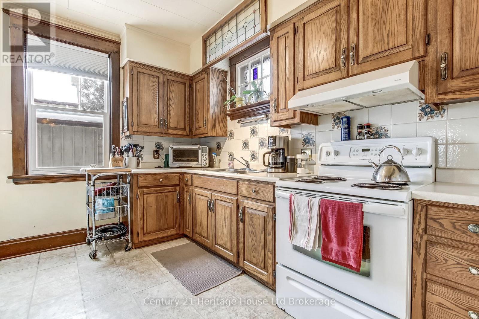 509 Hatch Street, Woodstock, Ontario  N4S 1N4 - Photo 7 - X12723046