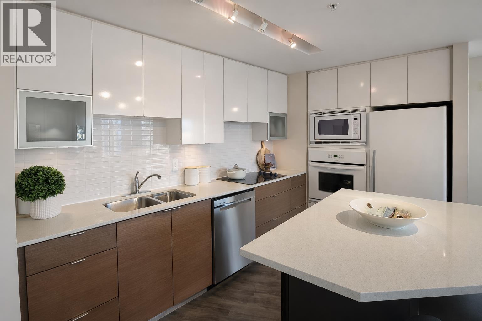 901 175 W 2nd Street, North Vancouver, British Columbia  V7M 0A5 - Photo 8 - R3082512