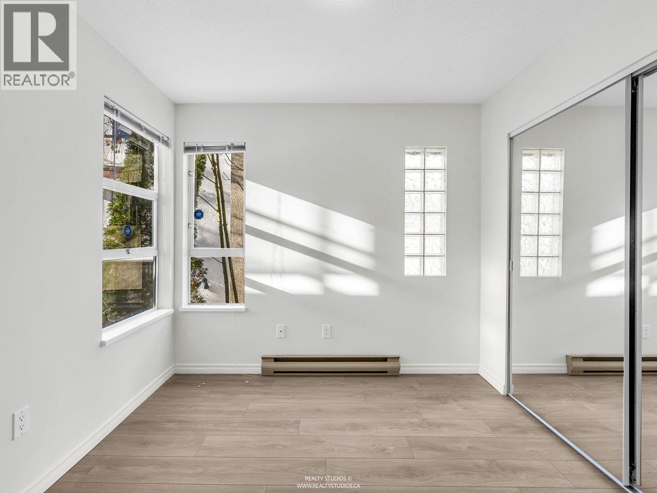 202 966 W 14th Avenue, Vancouver, British Columbia V5Z 1R4 - Photo 26 - R3082515