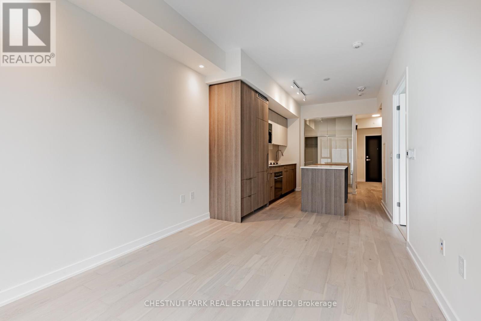 203 - 840 St Clair Avenue W, Toronto, Ontario  M6C 0A4 - Photo 10 - C12723052