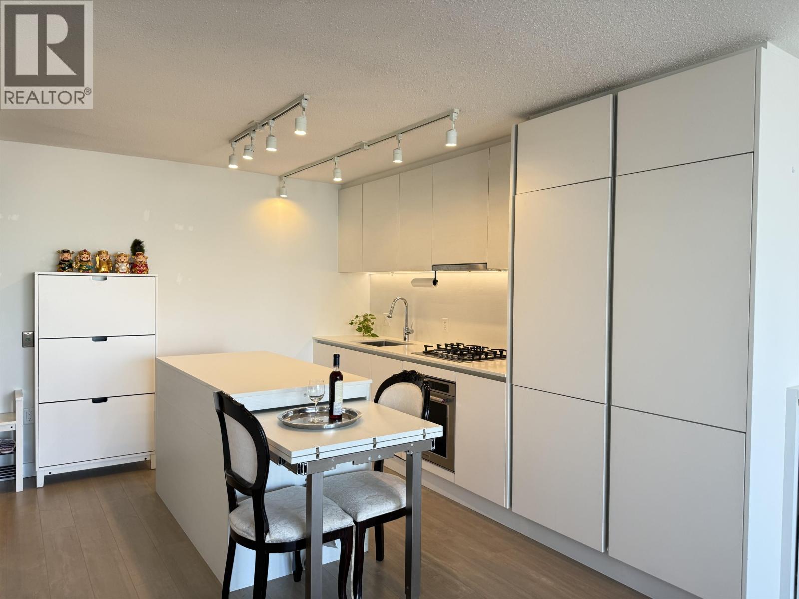 1301 908 Quayside Drive, New Westminster, British Columbia  V3M 0L4 - Photo 13 - R3078394