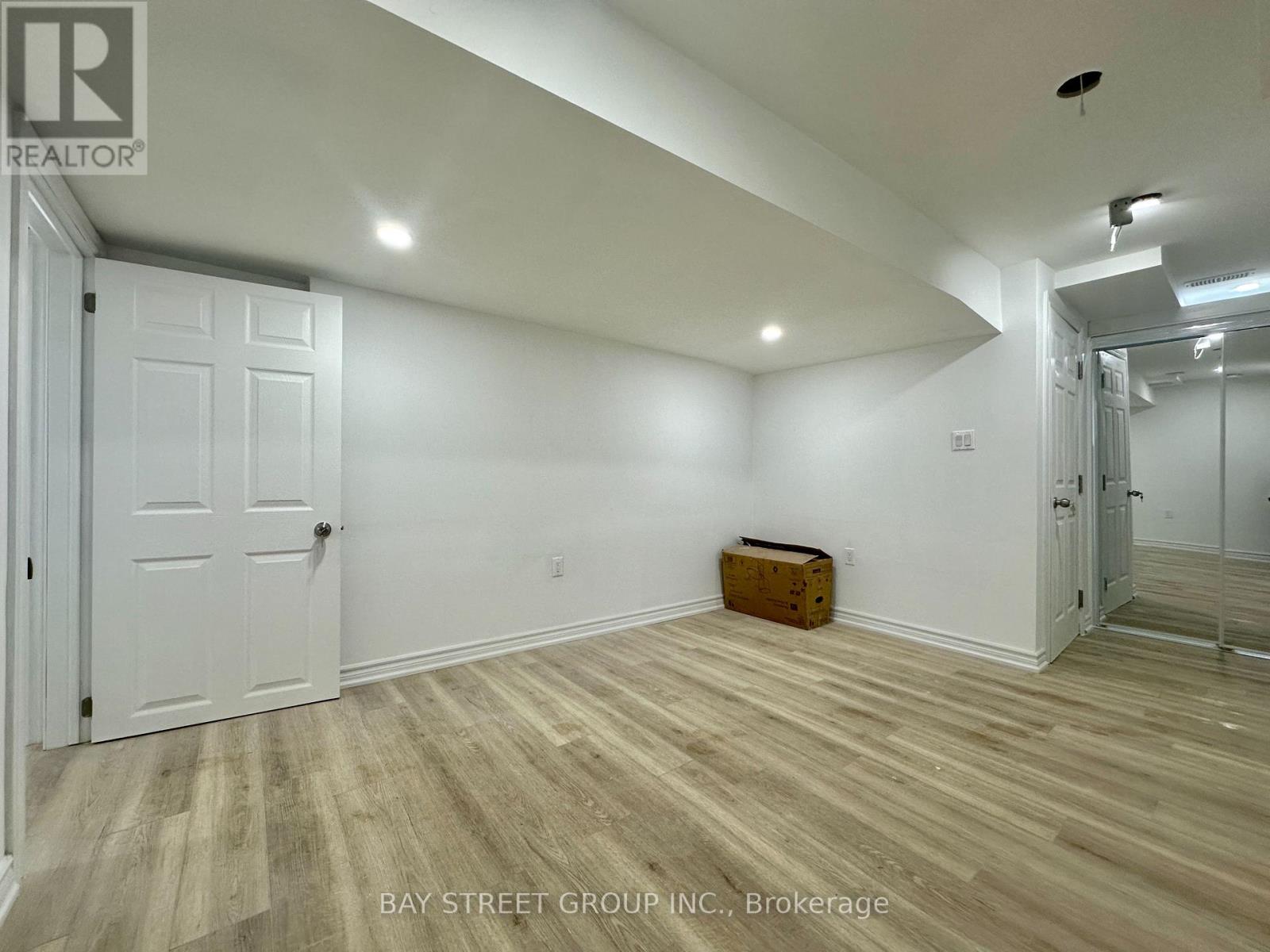 6 Creekwood Drive, Toronto, Ontario  M1E 4L7 - Photo 5 - E12723044