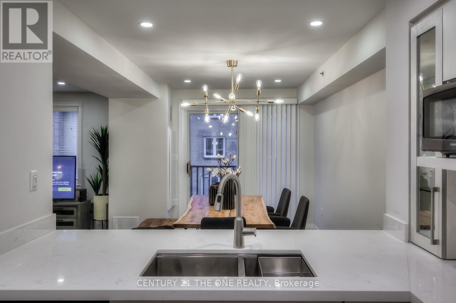 710 - 75 Weldrick Road E, Richmond Hill, Ontario  L4C 0H9 - Photo 13 - N12723034