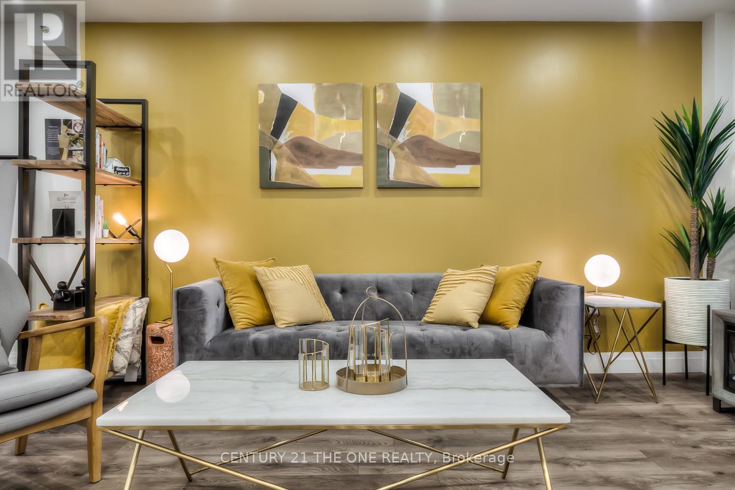 710 - 75 Weldrick Road E, Richmond Hill, Ontario  L4C 0H9 - Photo 3 - N12723034