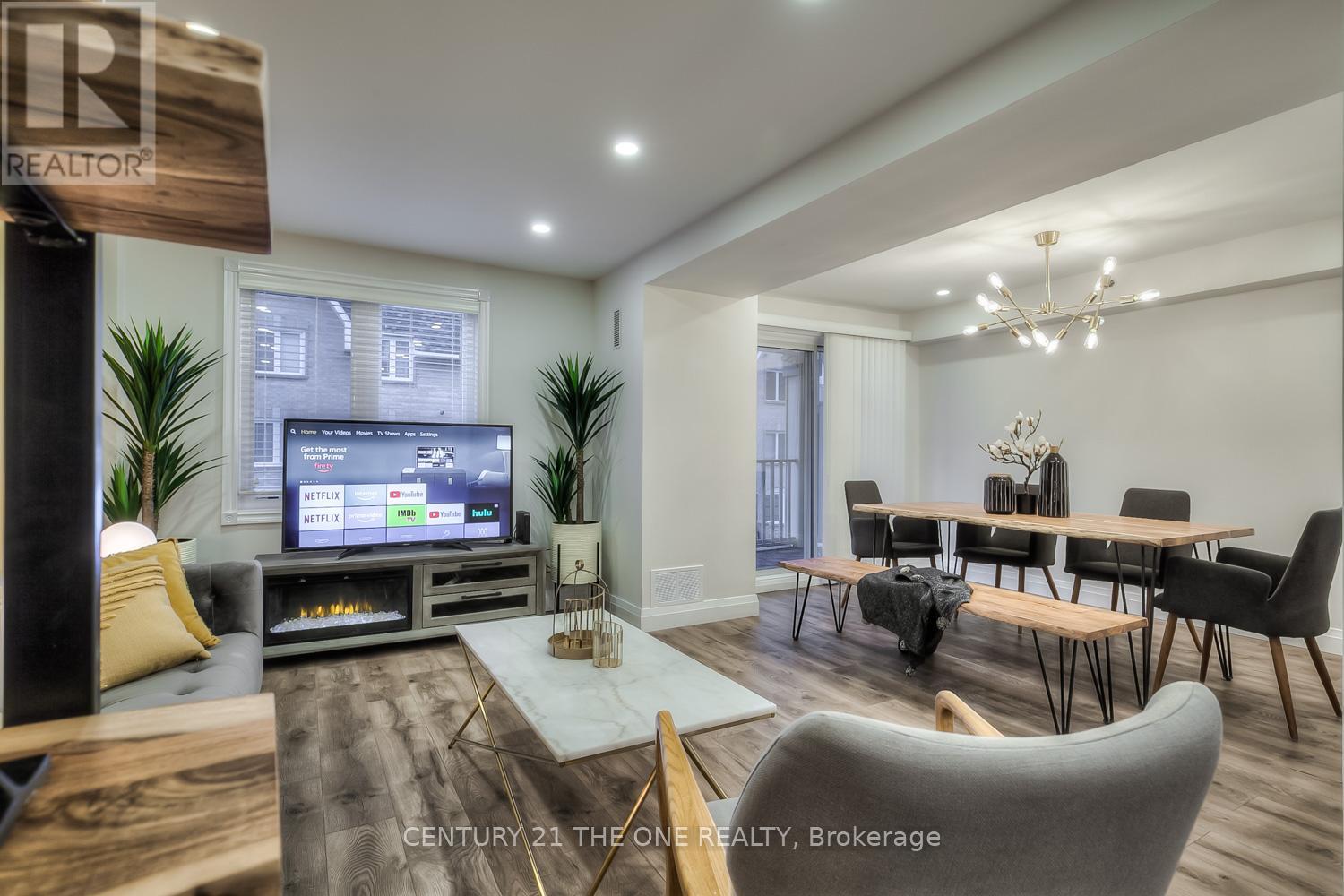 710 - 75 Weldrick Road E, Richmond Hill, Ontario  L4C 0H9 - Photo 9 - N12723034