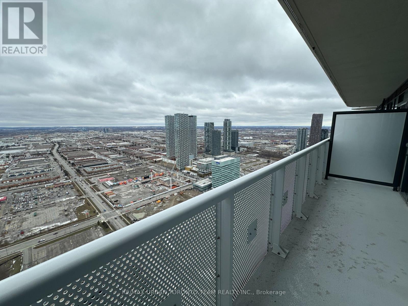 5203 - 8 Interchange Way, Vaughan, Ontario  L4K 5Z7 - Photo 8 - N12723040