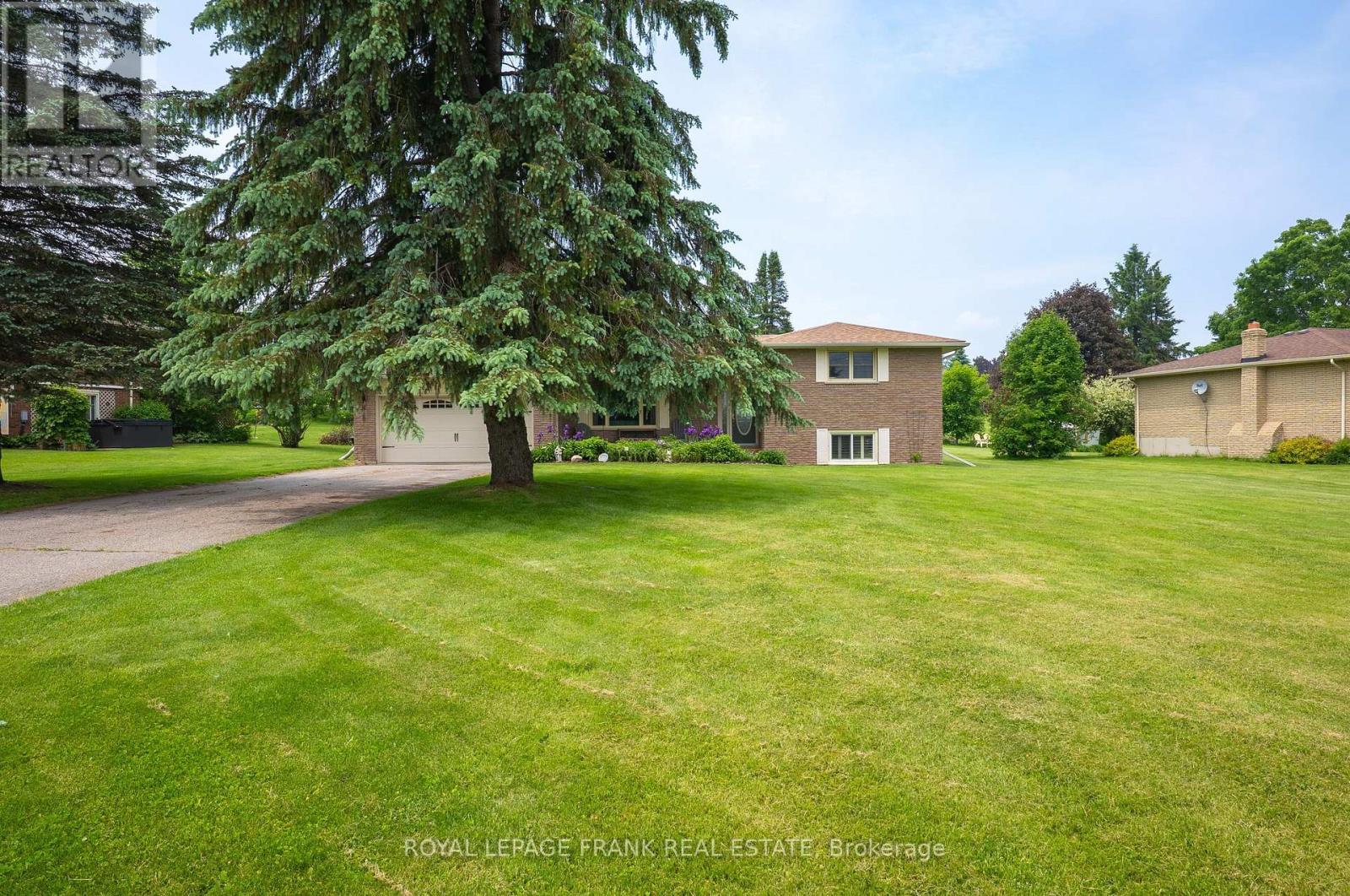 383 Old Surrey Lane, Kawartha Lakes, Ontario  K0M 1A0 - Photo 36 - X12594004