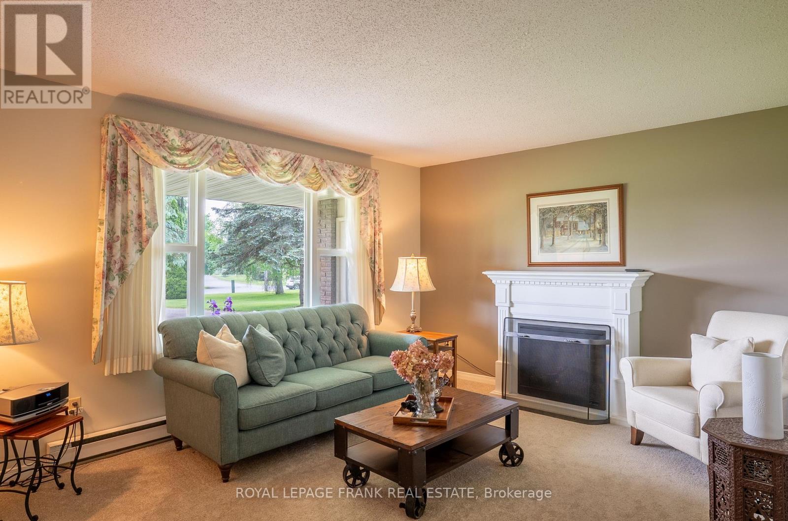 383 Old Surrey Lane, Kawartha Lakes, Ontario  K0M 1A0 - Photo 8 - X12594004