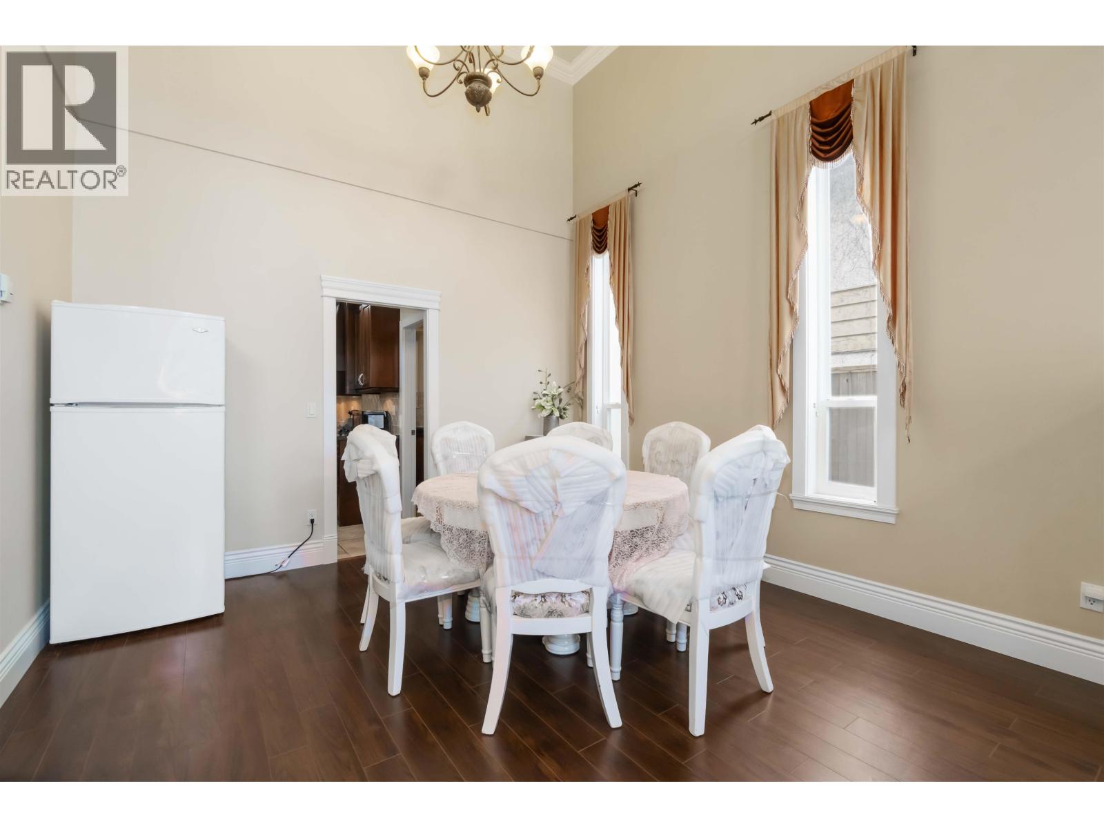 6040 Adams Place, Richmond, British Columbia  V7C 2N1 - Photo 8 - R3082309